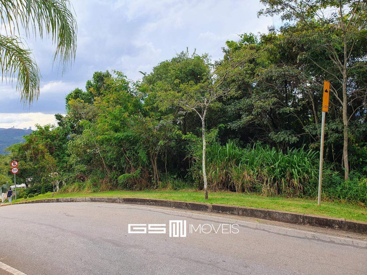 Terreno à venda, 841m² - Foto 2