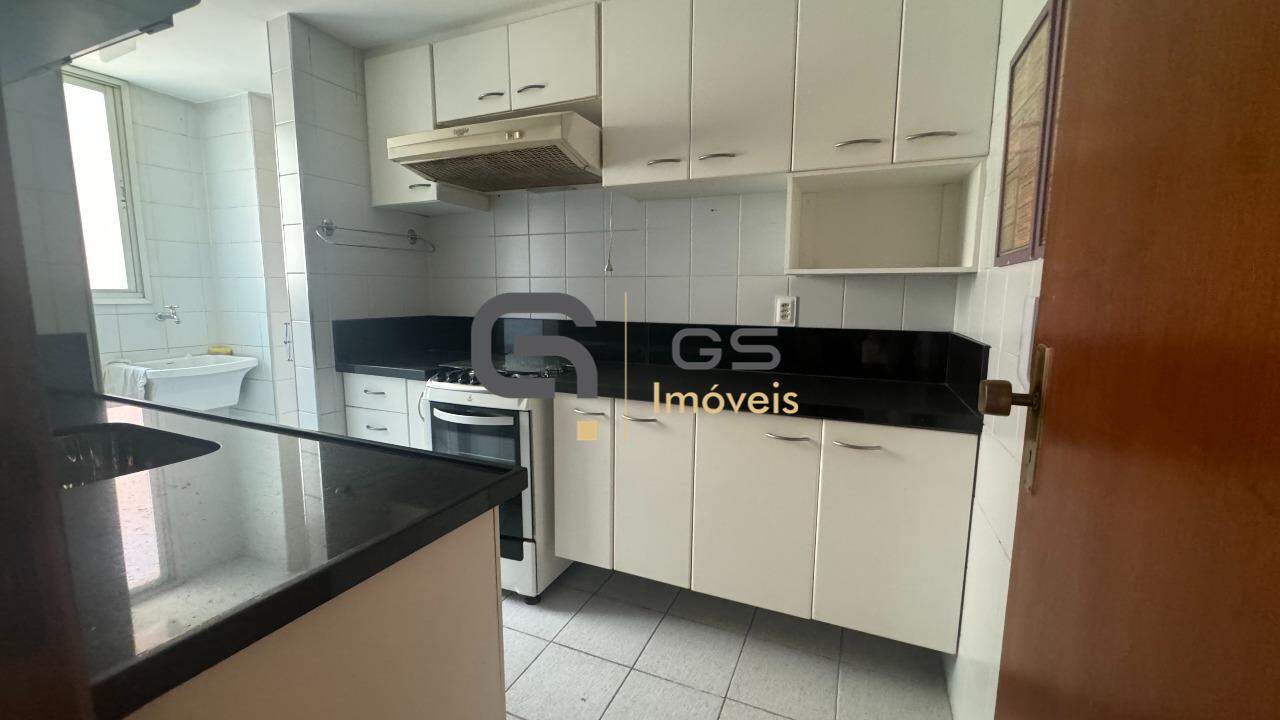 Apartamento para alugar com 2 quartos, 82m² - Foto 9