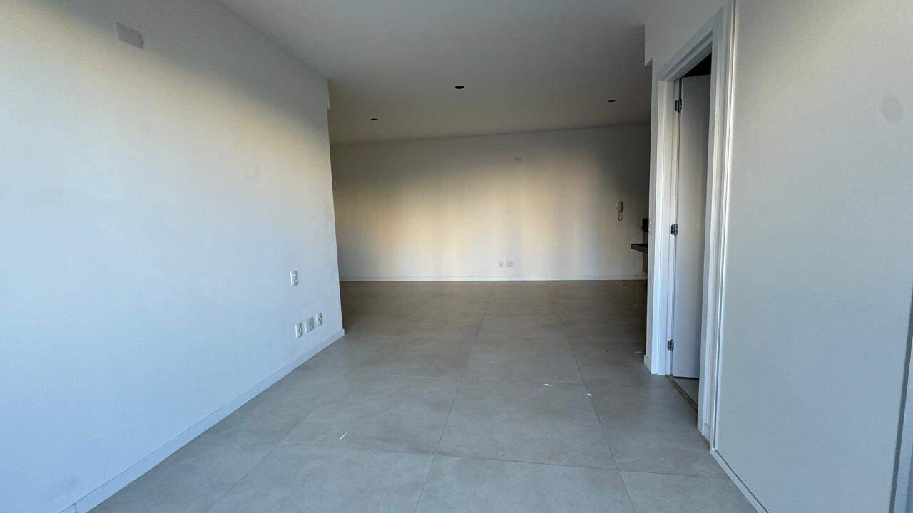 Apartamento à venda com 1 quarto, 69m² - Foto 3