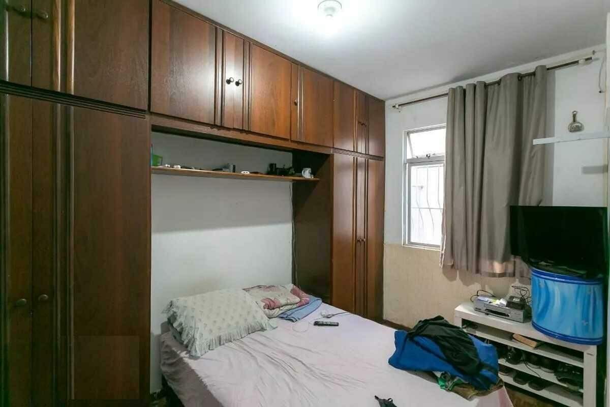 Apartamento à venda com 3 quartos, 80m² - Foto 4