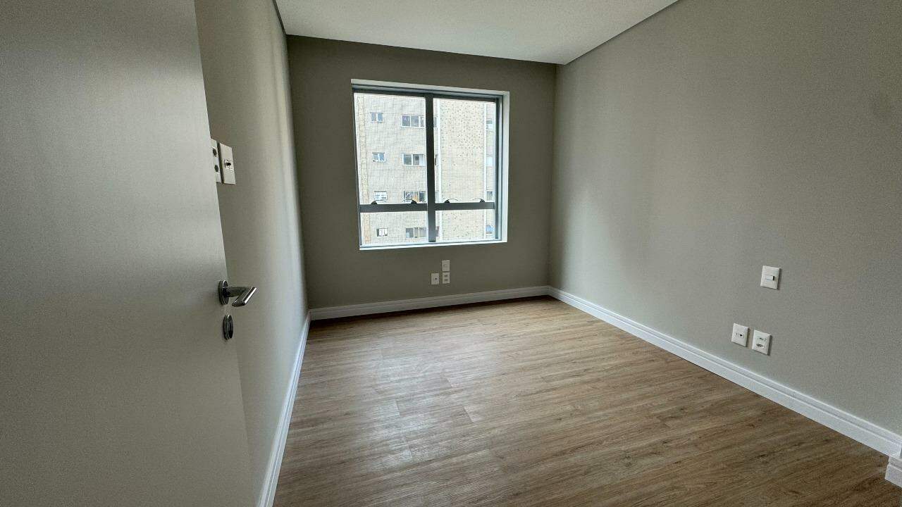 Apartamento à venda com 3 quartos, 92m² - Foto 8