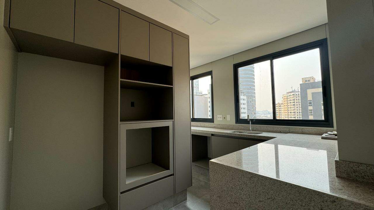 Apartamento à venda com 2 quartos, 62m² - Foto 7