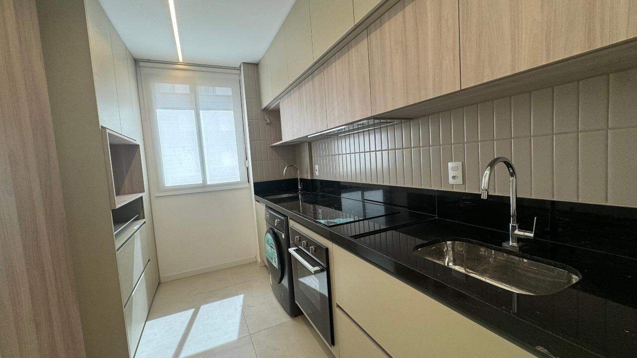 Apartamento para alugar com 2 quartos, 60m² - Foto 4