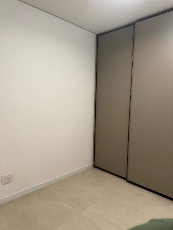 Apartamento para alugar com 2 quartos, 60m² - Foto 14