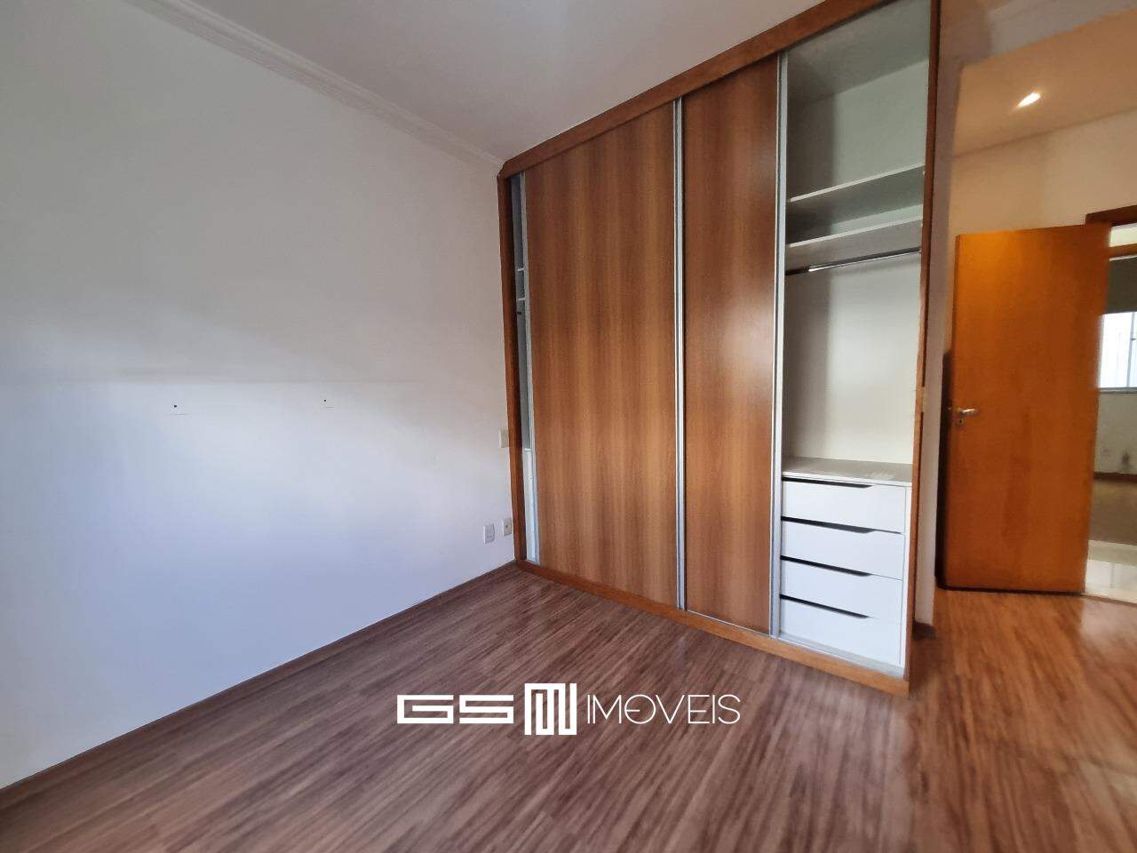 Apartamento à venda com 3 quartos, 175m² - Foto 7