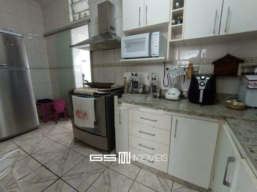Apartamento à venda com 3 quartos, 90m² - Foto 13