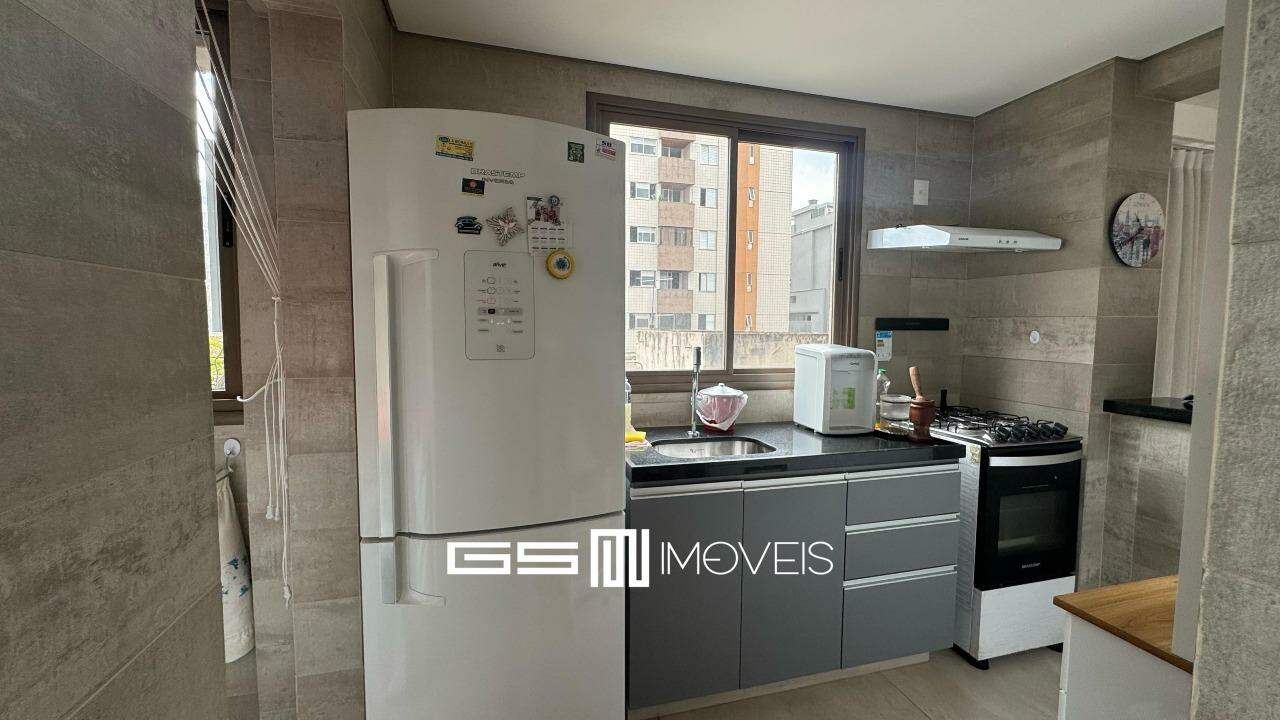 Apartamento para alugar com 3 quartos, 95m² - Foto 7