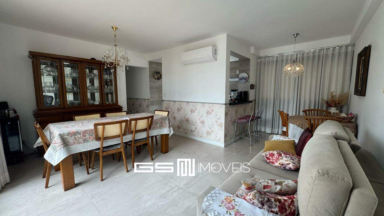 Apartamento para alugar com 3 quartos, 95m² - Foto 2
