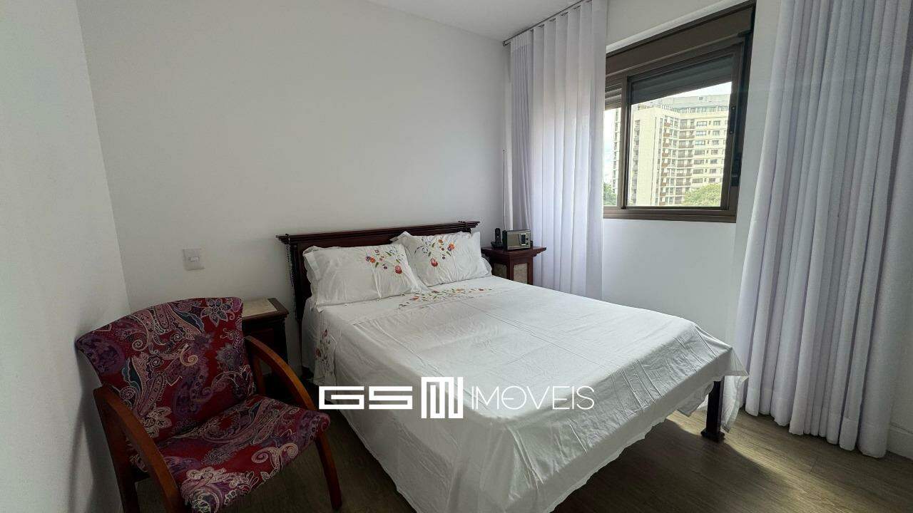 Apartamento para alugar com 3 quartos, 95m² - Foto 9