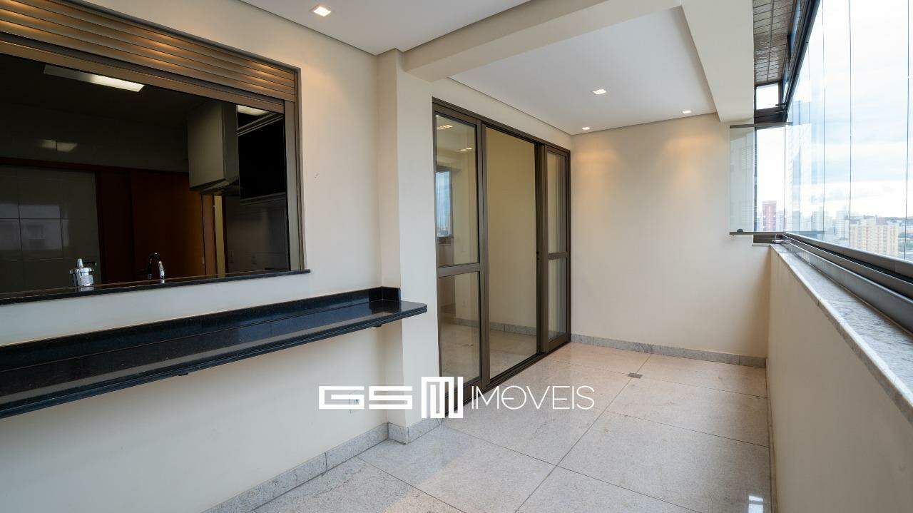 Apartamento para alugar com 3 quartos, 117m² - Foto 1