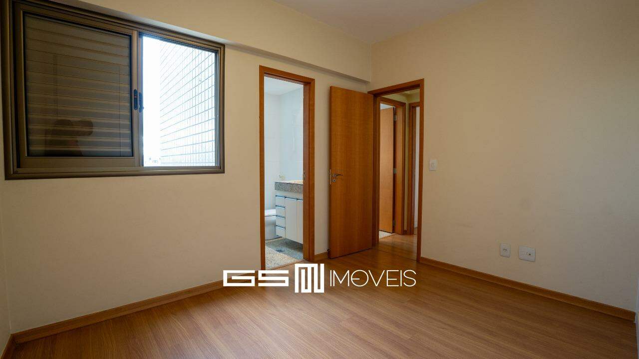 Apartamento para alugar com 3 quartos, 117m² - Foto 9