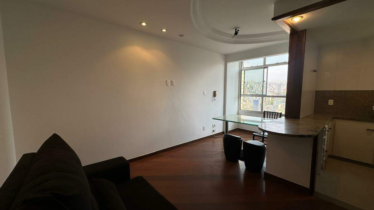 Apartamento para alugar com 1 quarto, 57m² - Foto 4