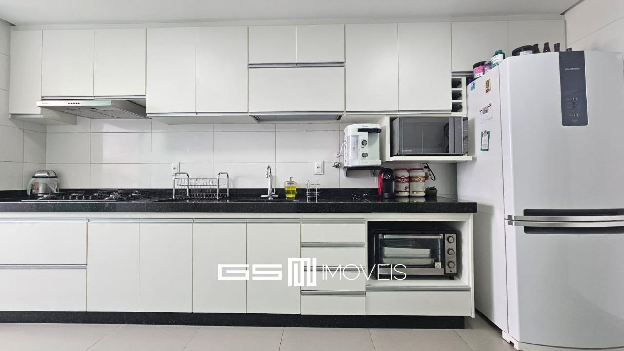 Casa à venda com 3 quartos, 180m² - Foto 3