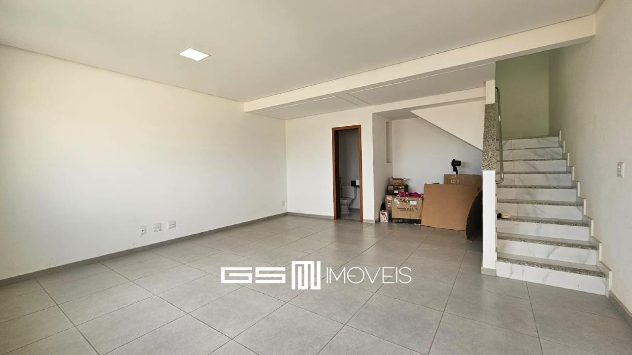 Casa à venda com 3 quartos, 180m² - Foto 25