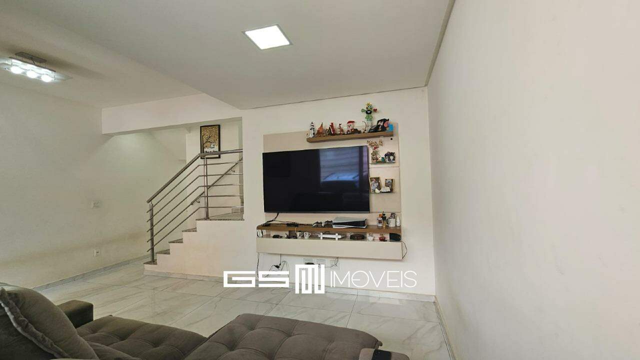 Casa à venda com 3 quartos, 180m² - Foto 20