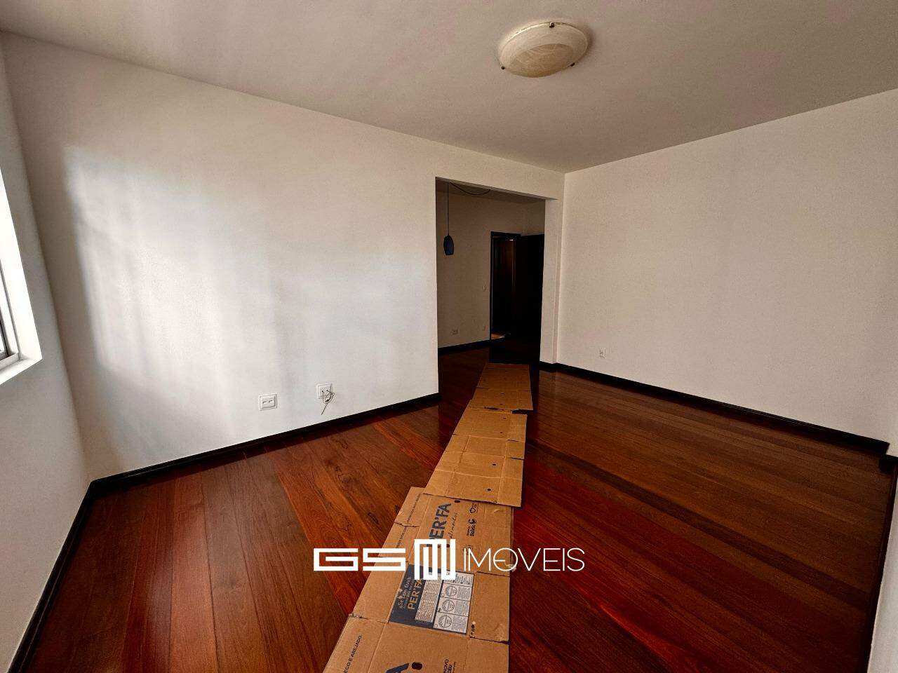 Apartamento para alugar com 3 quartos, 110m² - Foto 19