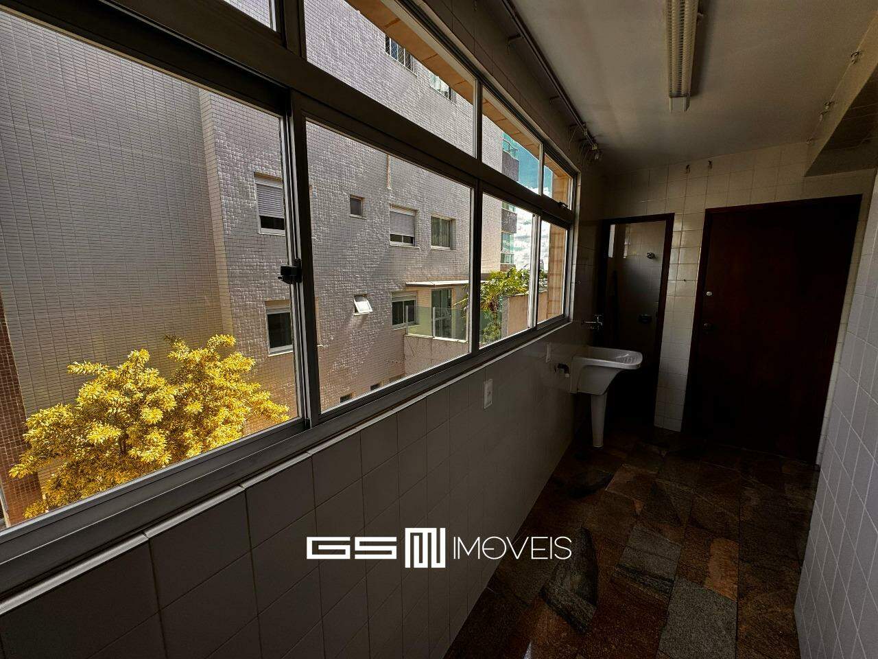 Apartamento para alugar com 3 quartos, 110m² - Foto 23