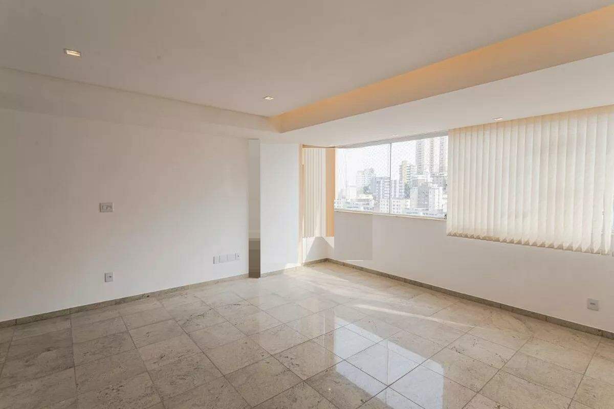 Apartamento para alugar com 3 quartos, 105m² - Foto 4