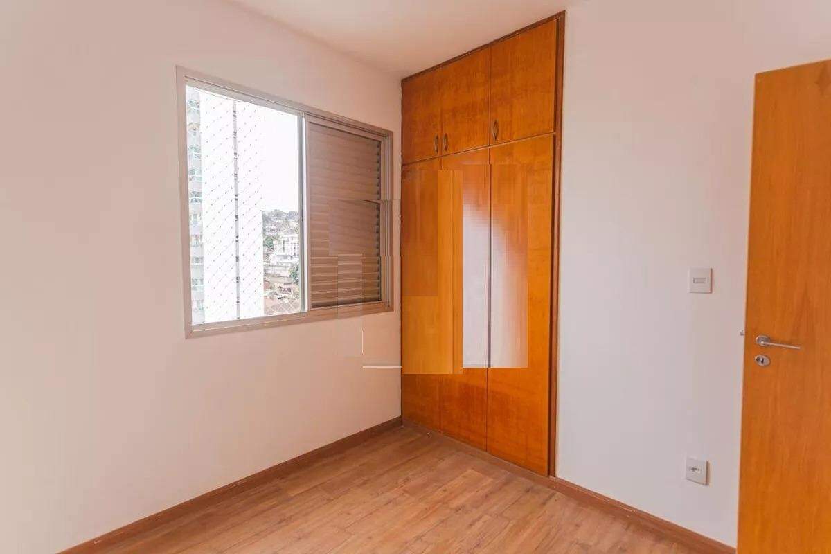 Apartamento para alugar com 3 quartos, 105m² - Foto 17