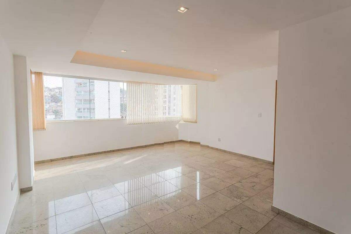 Apartamento para alugar com 3 quartos, 105m² - Foto 3