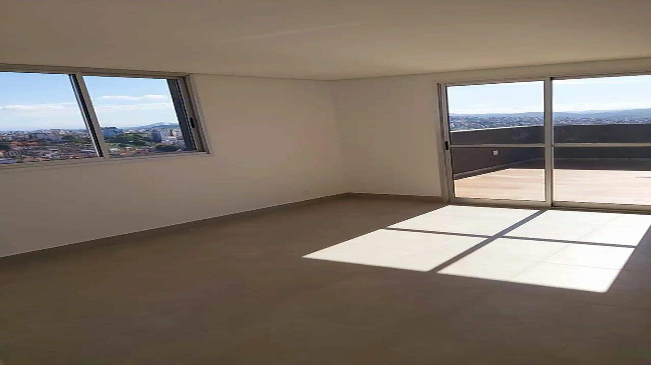 Cobertura à venda com 3 quartos, 135m² - Foto 1