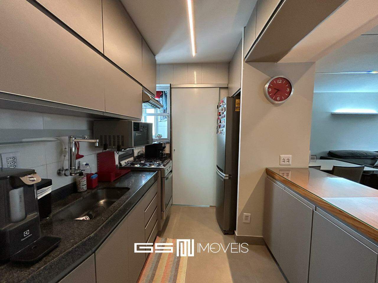 Apartamento à venda com 2 quartos, 75m² - Foto 7