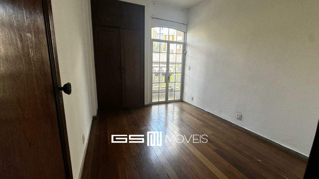 Apartamento para alugar com 4 quartos, 180m² - Foto 6