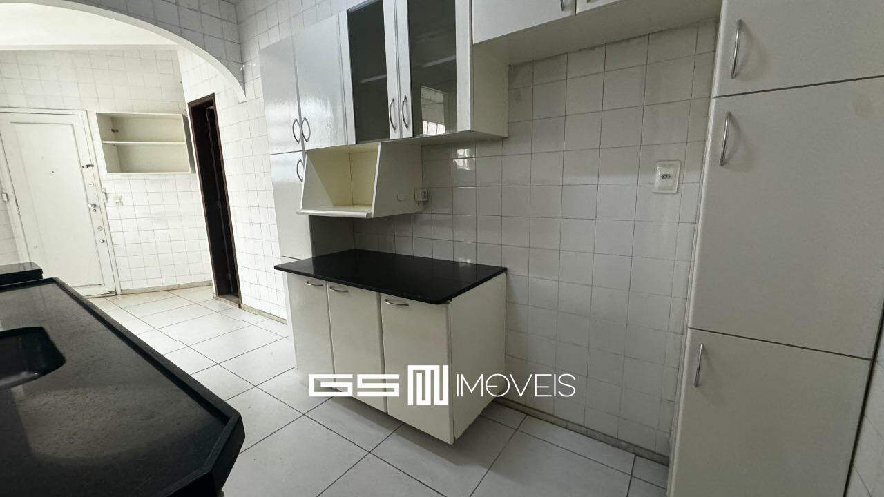 Apartamento para alugar com 4 quartos, 180m² - Foto 15