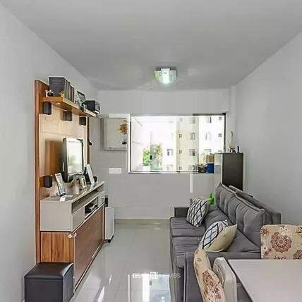 Apartamento à venda com 2 quartos, 60m² - Foto 2