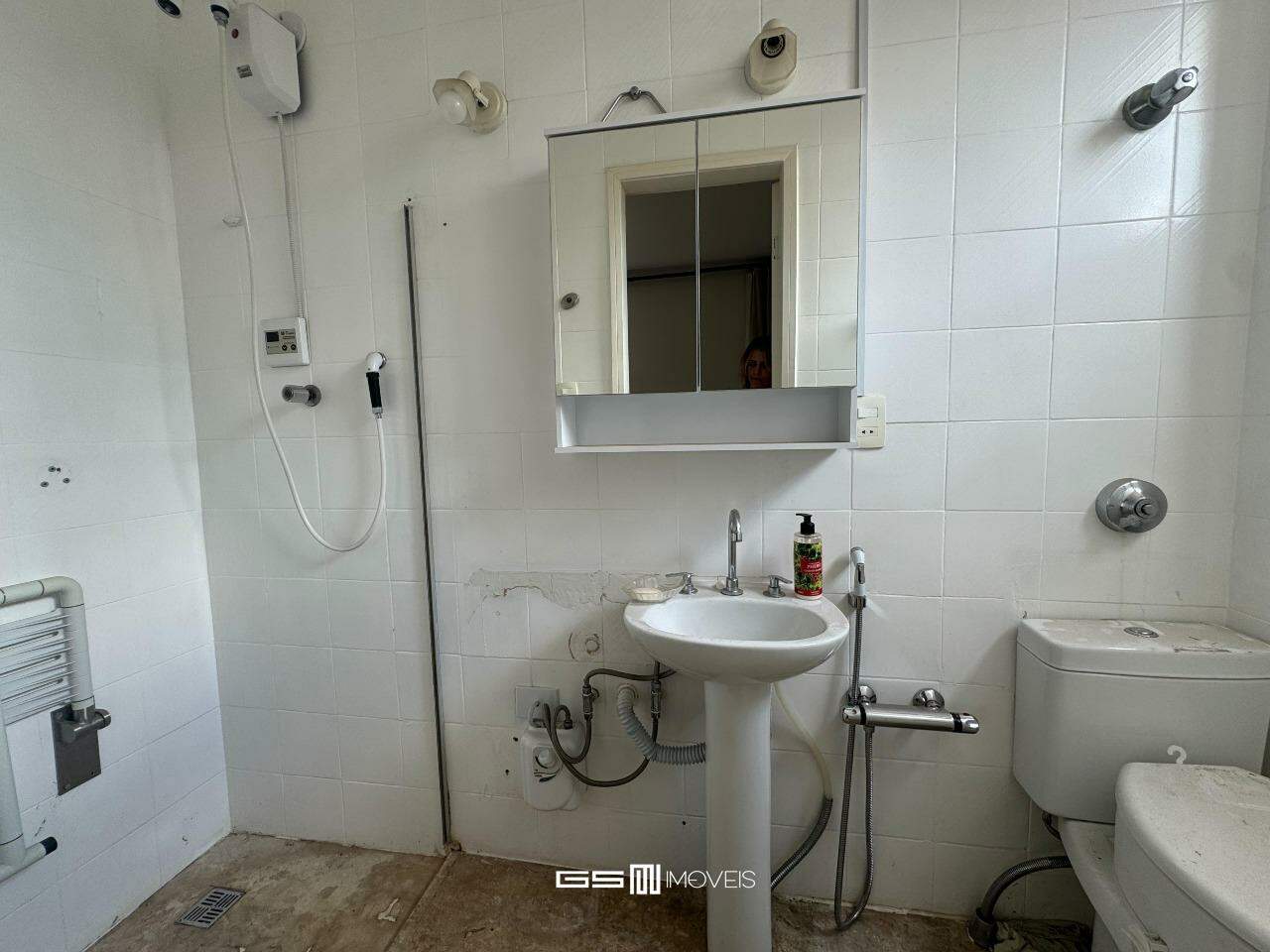 Apartamento para alugar com 3 quartos, 180m² - Foto 11