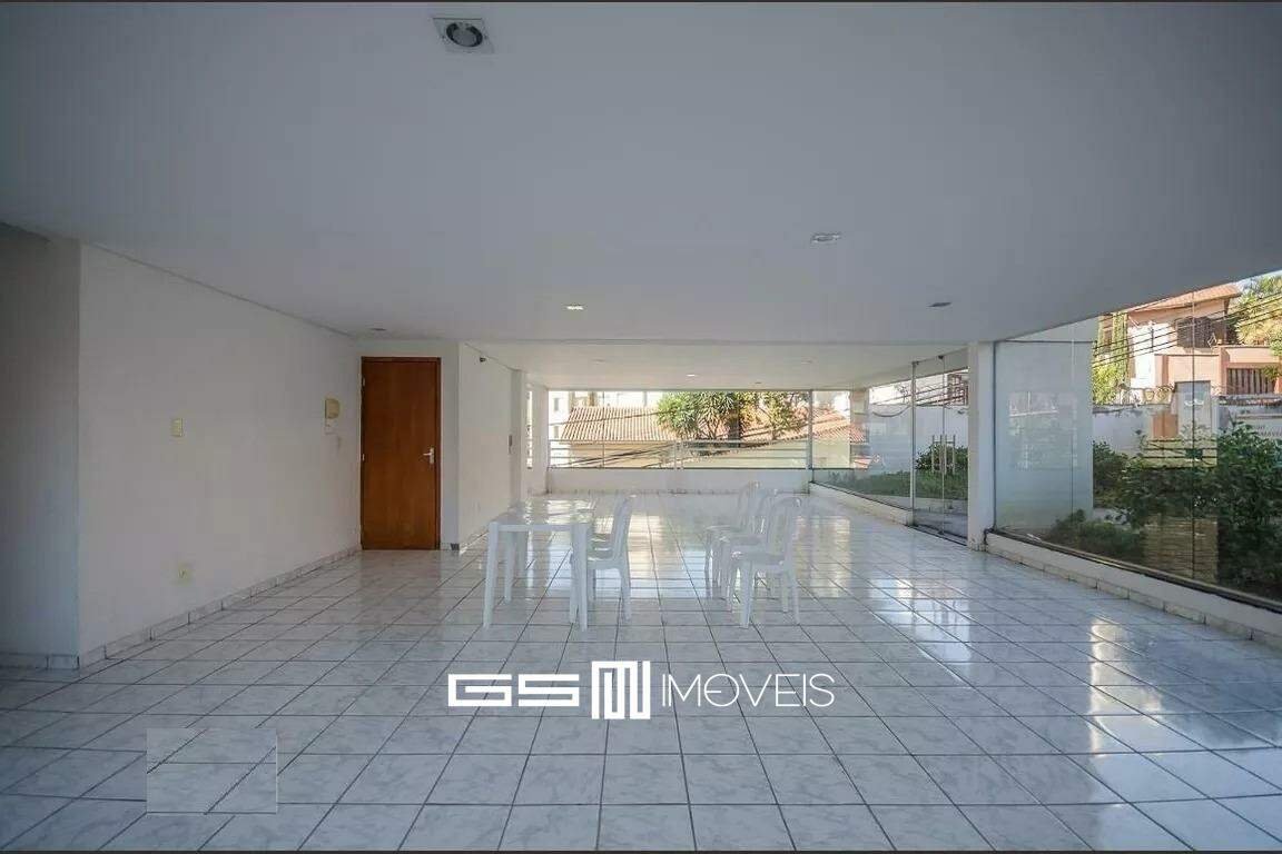 Apartamento à venda com 2 quartos, 65m² - Foto 17