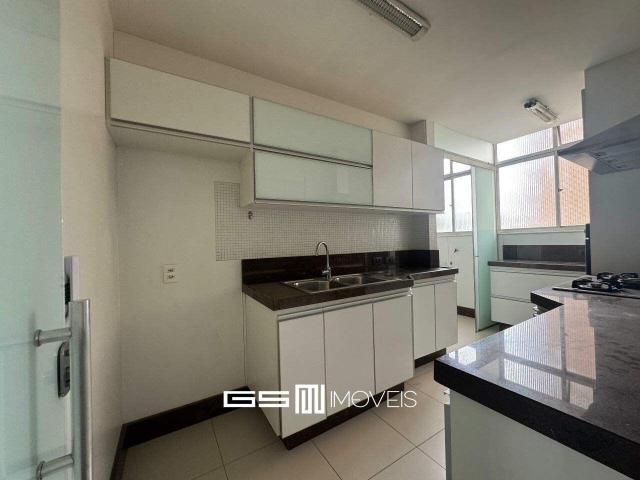 Apartamento para alugar com 2 quartos, 90m² - Foto 18