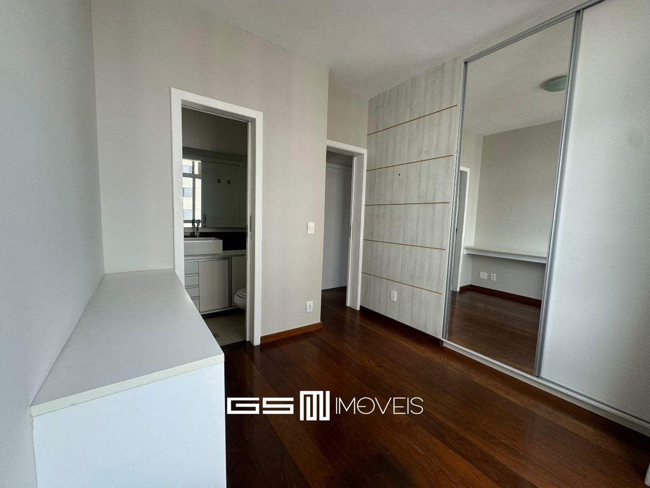 Apartamento para alugar com 2 quartos, 90m² - Foto 7