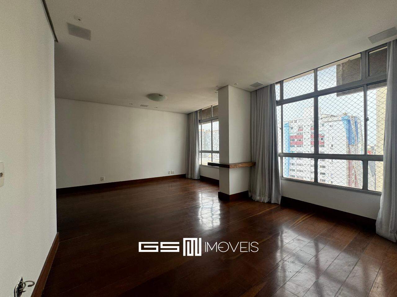 Apartamento para alugar com 2 quartos, 90m² - Foto 2