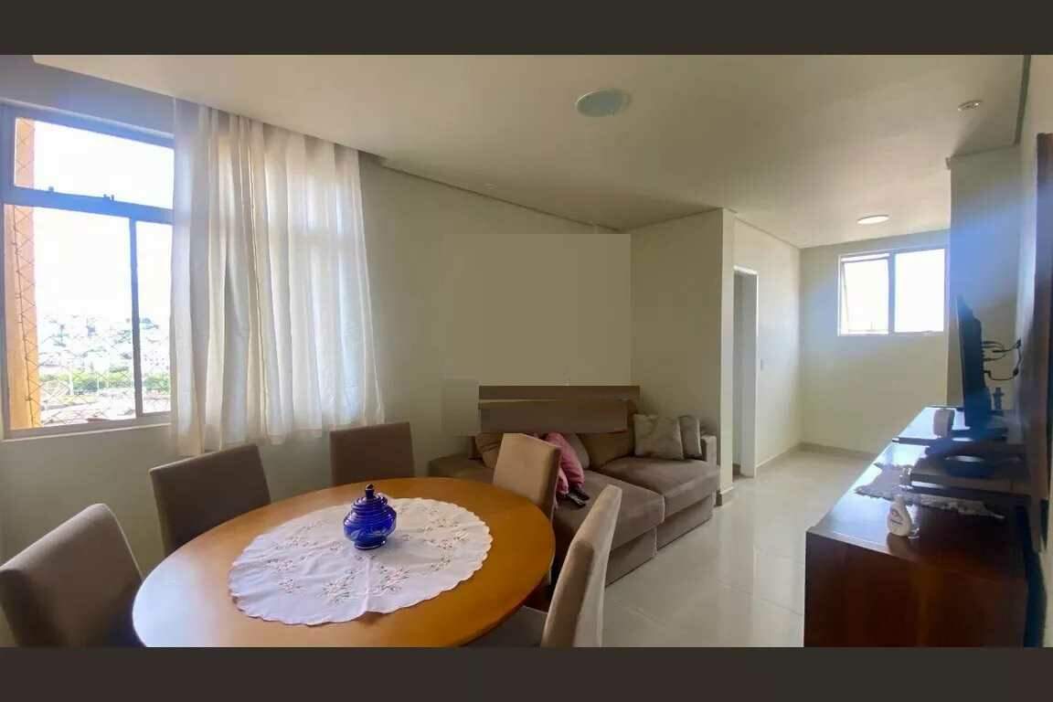 Apartamento à venda com 2 quartos, 72m² - Foto 1