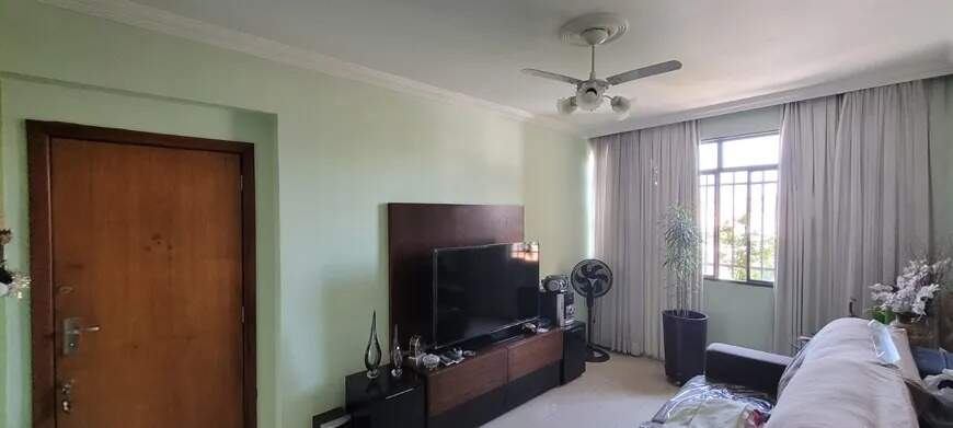 Apartamento à venda com 3 quartos, 80m² - Foto 3
