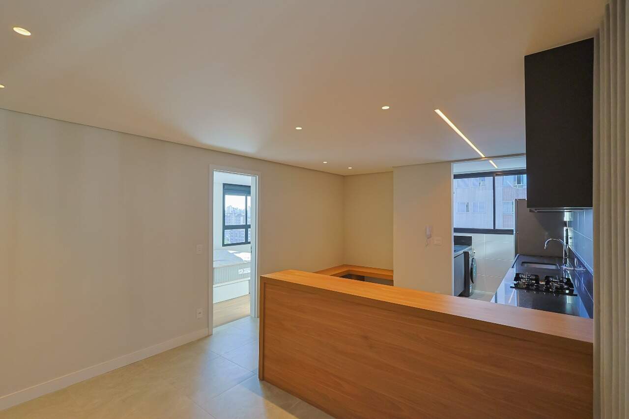 Apartamento para alugar com 1 quarto, 47m² - Foto 14