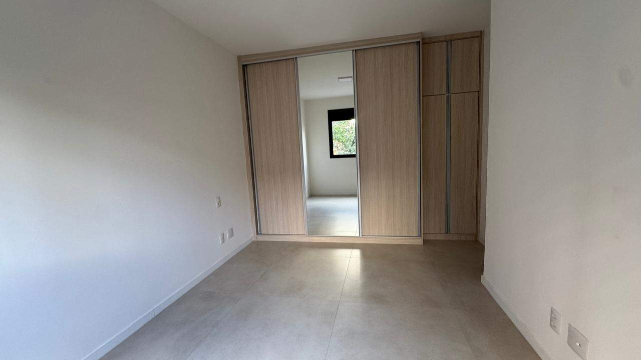 Apartamento para alugar com 2 quartos, 70m² - Foto 11