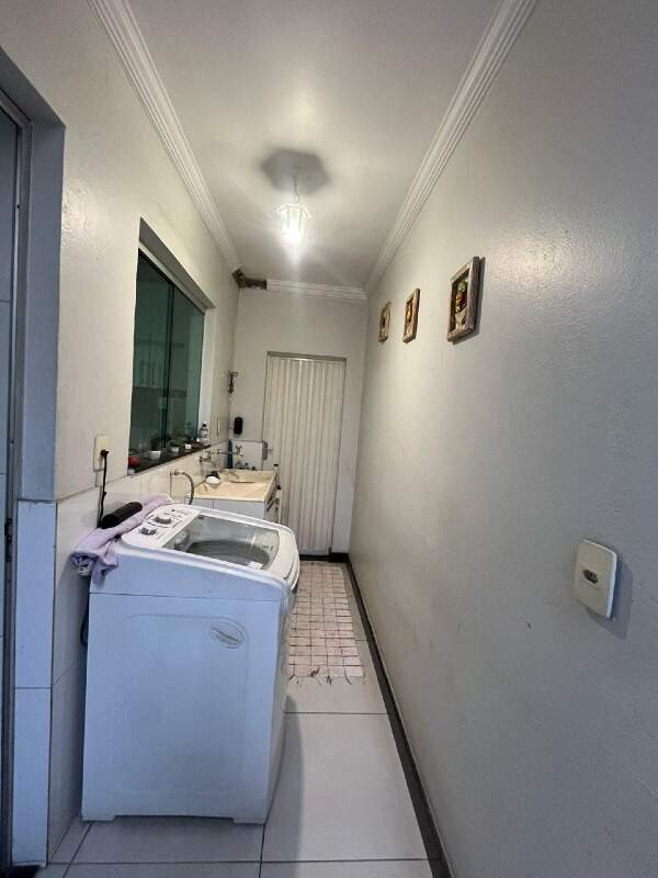Casa à venda com 3 quartos, 180m² - Foto 14