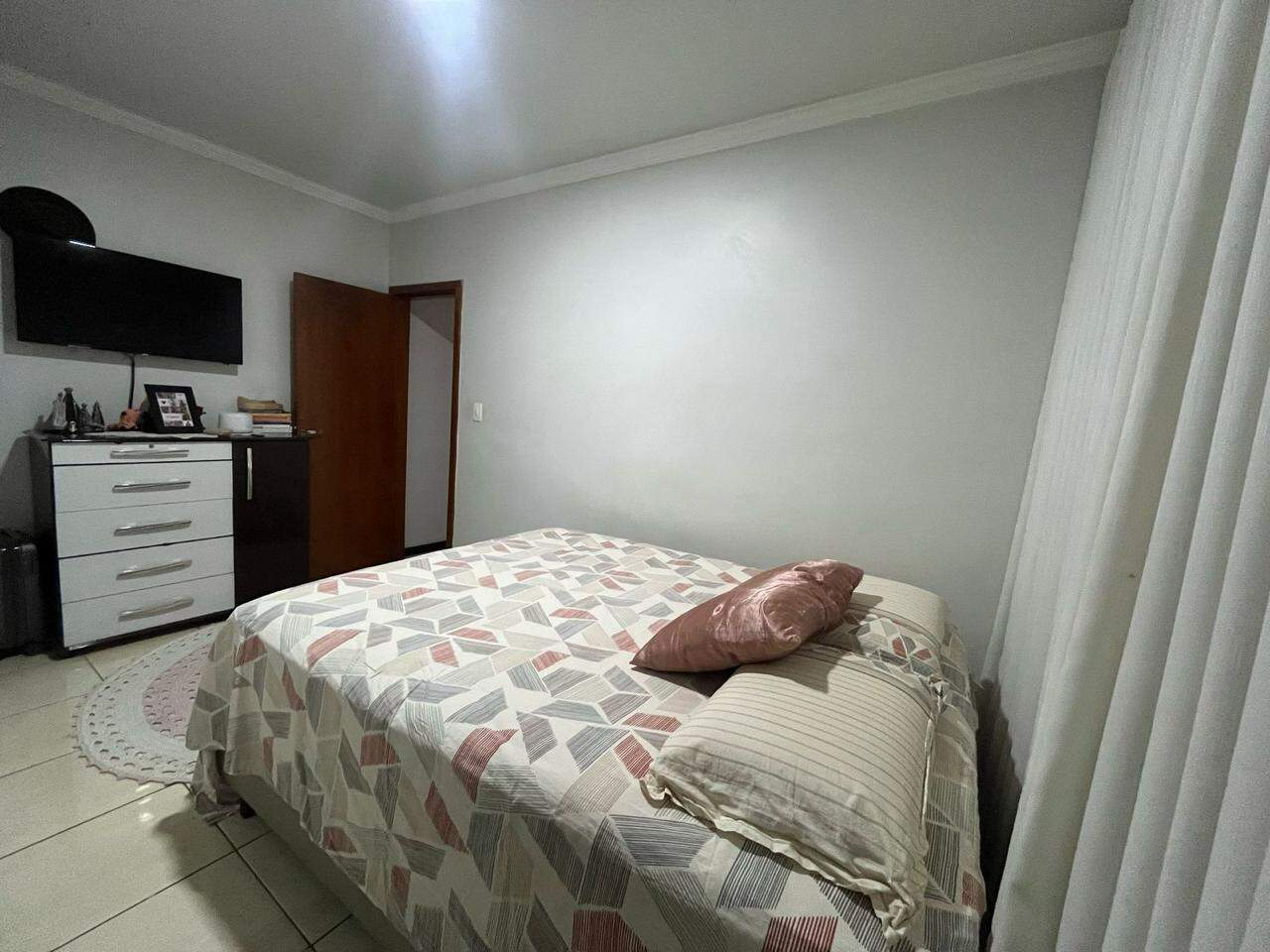 Casa à venda com 3 quartos, 180m² - Foto 8