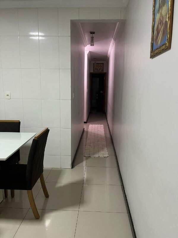 Casa à venda com 3 quartos, 180m² - Foto 7