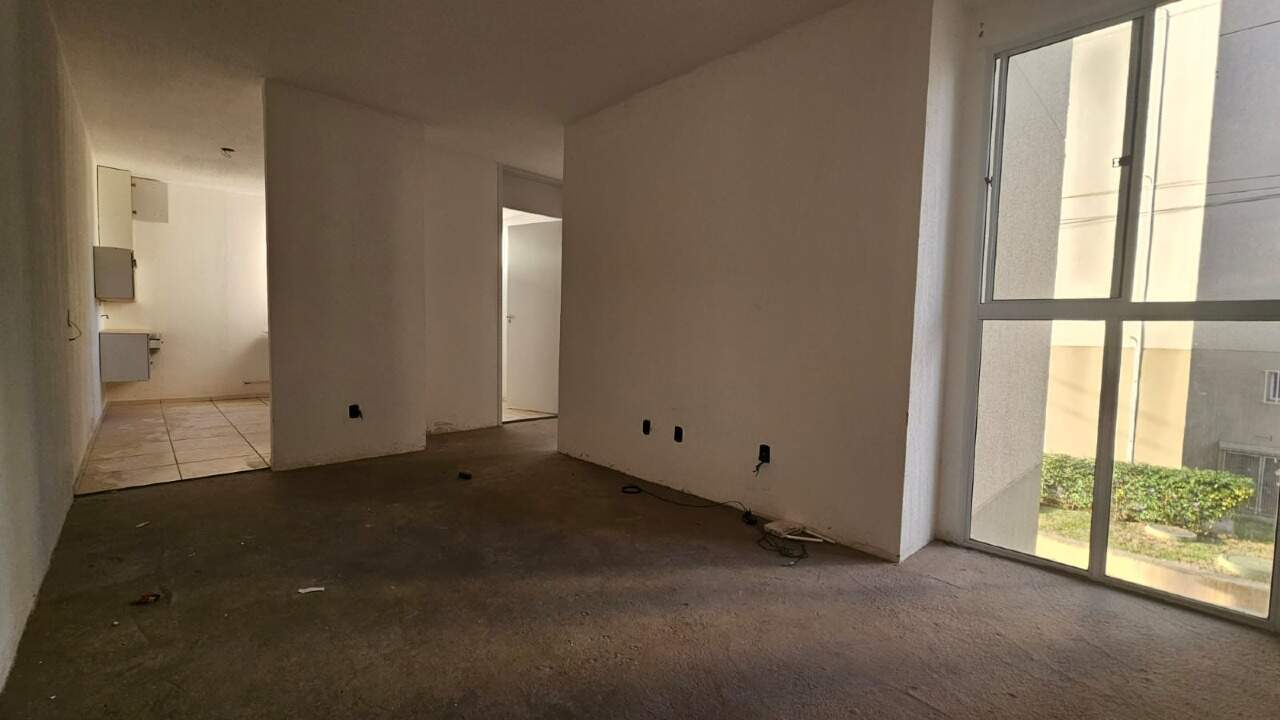Apartamento à venda com 2 quartos, 43m² - Foto 2