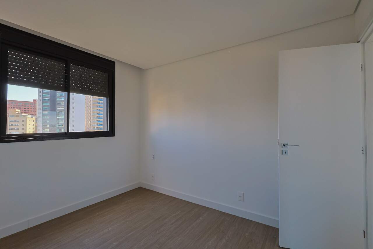 Apartamento para alugar com 4 quartos, 230m² - Foto 21