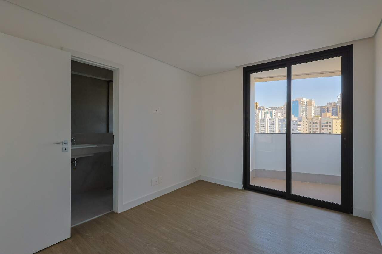 Apartamento para alugar com 4 quartos, 230m² - Foto 23