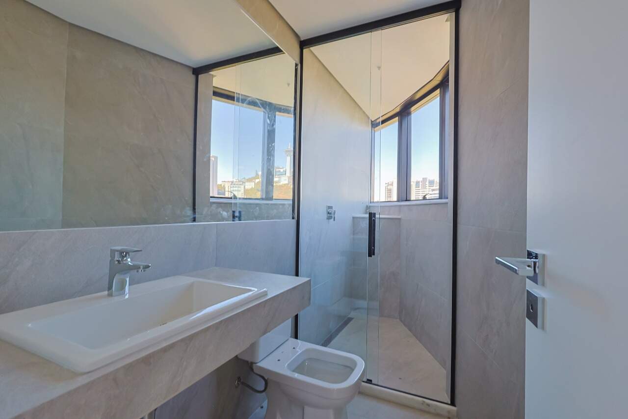 Apartamento para alugar com 4 quartos, 230m² - Foto 25