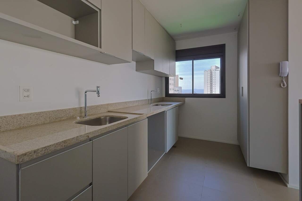 Apartamento para alugar com 2 quartos, 70m² - Foto 10
