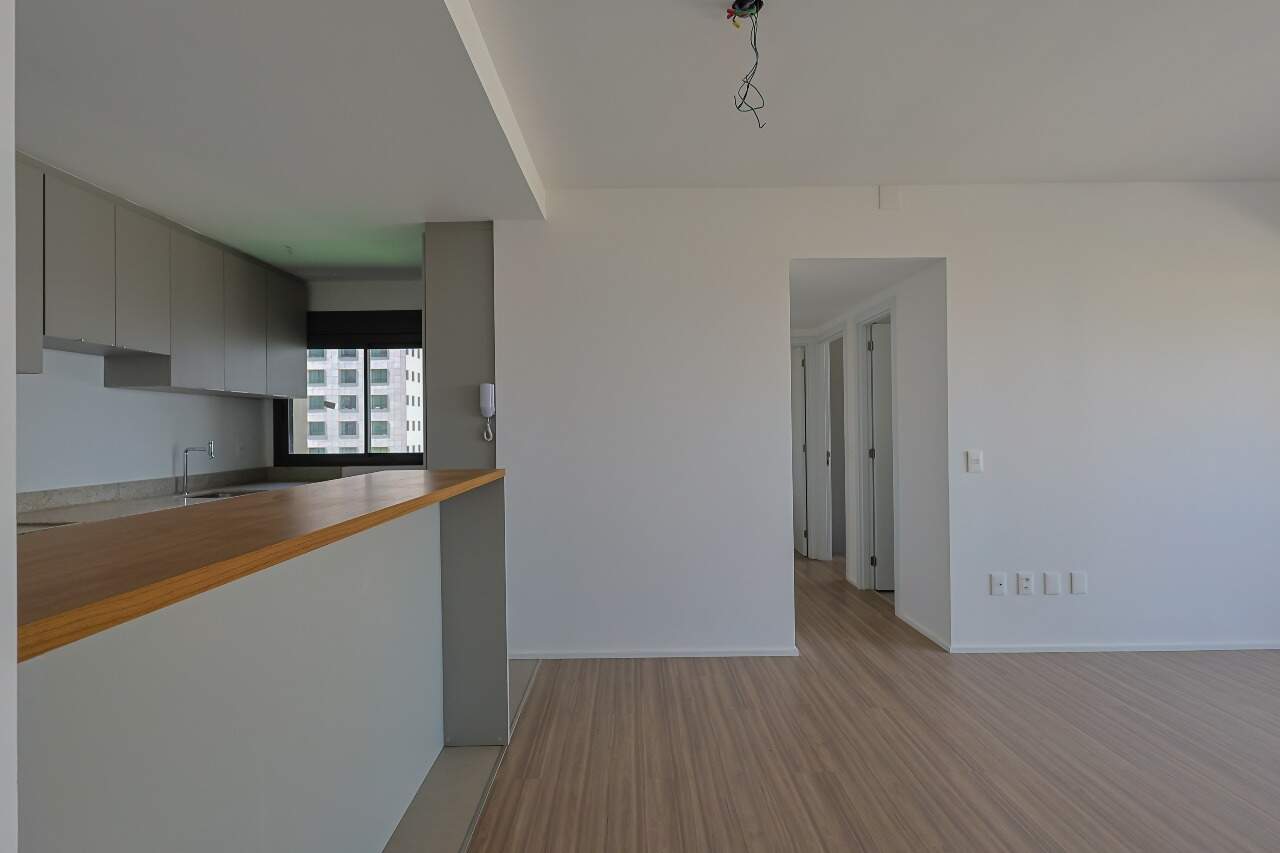 Apartamento para alugar com 2 quartos, 70m² - Foto 11