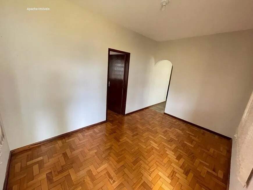 Casa à venda com 3 quartos, 130m² - Foto 3