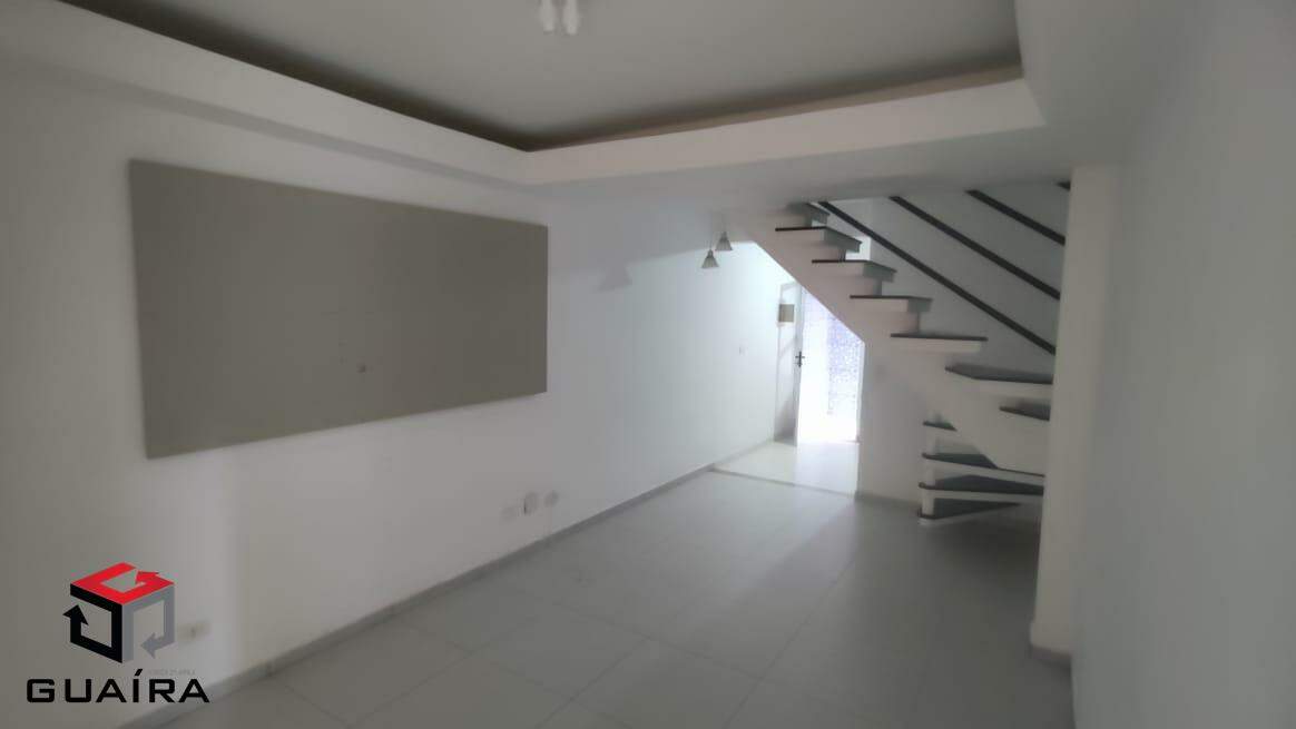 Sobrado para alugar com 2 quartos, 80m² - Foto 4