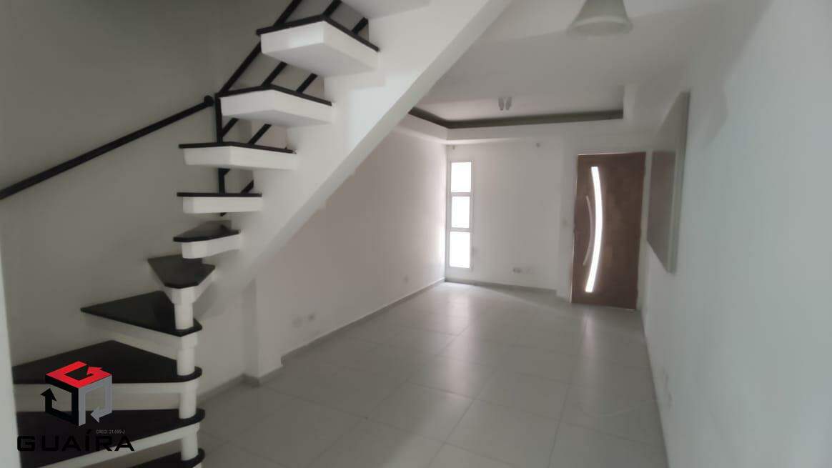 Sobrado para alugar com 2 quartos, 80m² - Foto 3